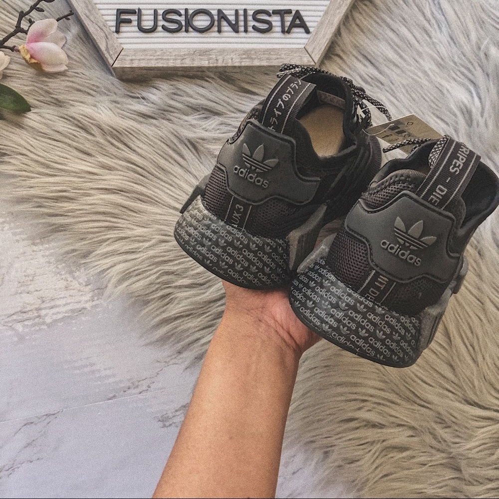 NWT đ Rare Adidas NMD R1 Black Special Edition - Picture 4 of 10